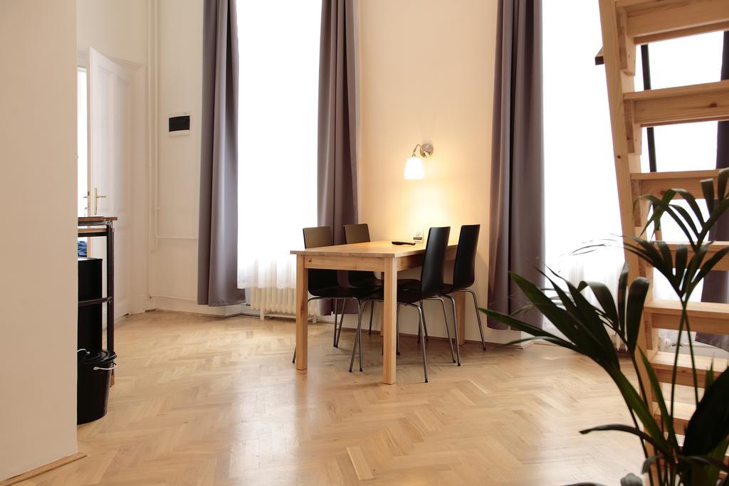 Maverick Apartments Boedapest Kamer foto