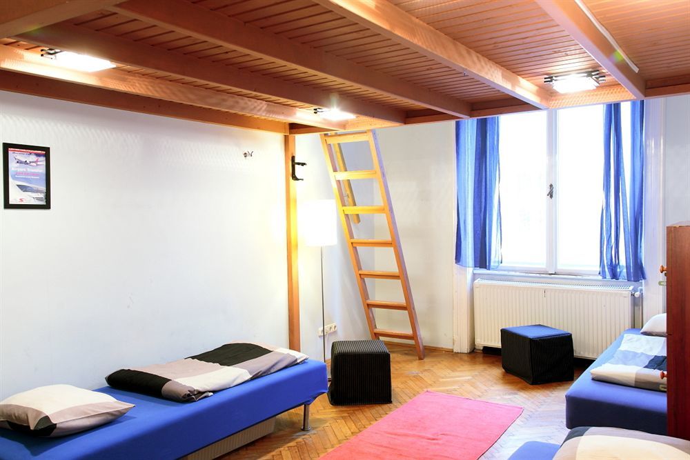 Maverick Apartments Boedapest Buitenkant foto